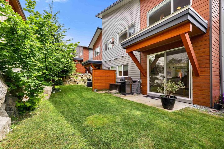 Property Photo: 41322 Horizon Drive BC V8B 0Y7