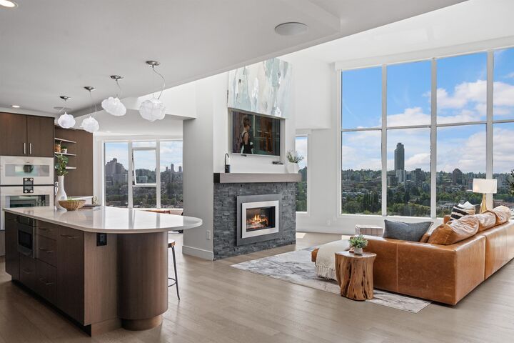 Photo de la propriété: 1500 Howe Street 2403 BC V6Z 2N1