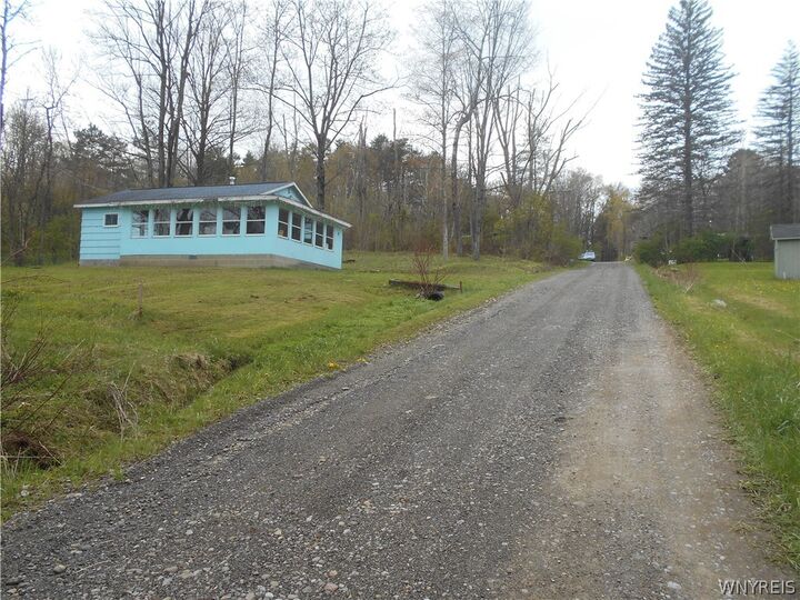 Property Photo:  21 S Parkway Drive A  NY 14009 
