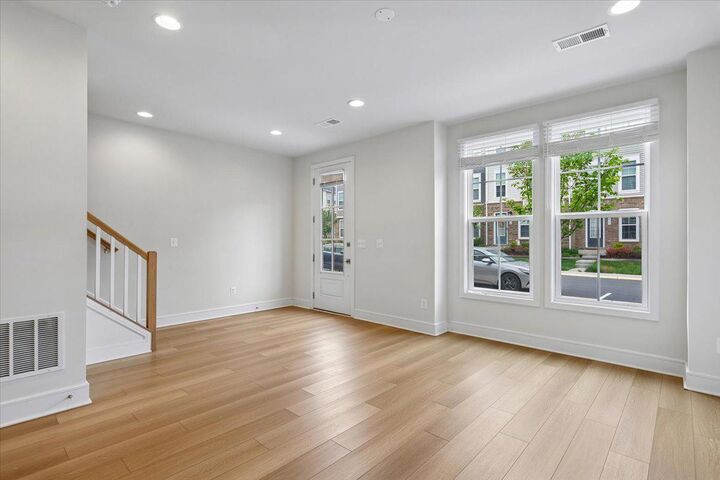 Property Photo:  6703 Upland Manor Drive  VA 20155 