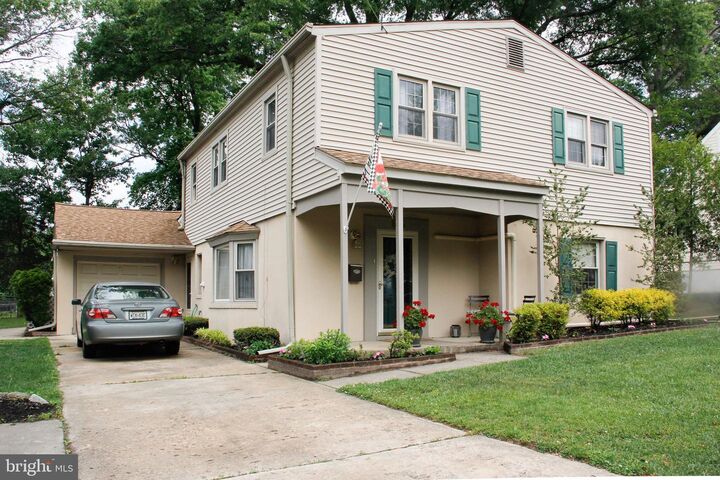 Property Photo: 605 Maple Avenue NJ 08106