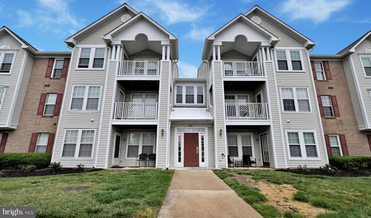 Property Photo:  692 Winding Stream Way 303  MD 21113 