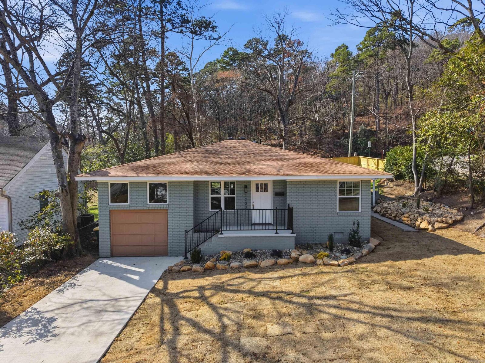 Property Photo:  1700 Lilac Circle  AR 72202 