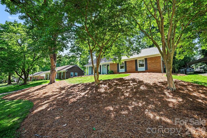 Property Photo:  7022 Ludwig Drive  NC 28215 