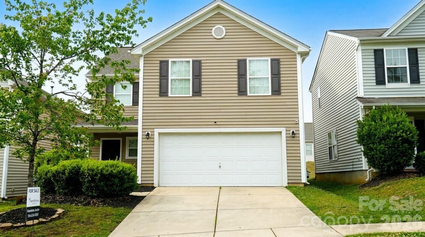 Property Photo: 714 Lumber Lane NC 28214