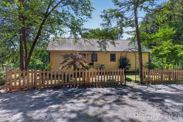 Property Photo:  3205 Collinsville Road  NC 28722 