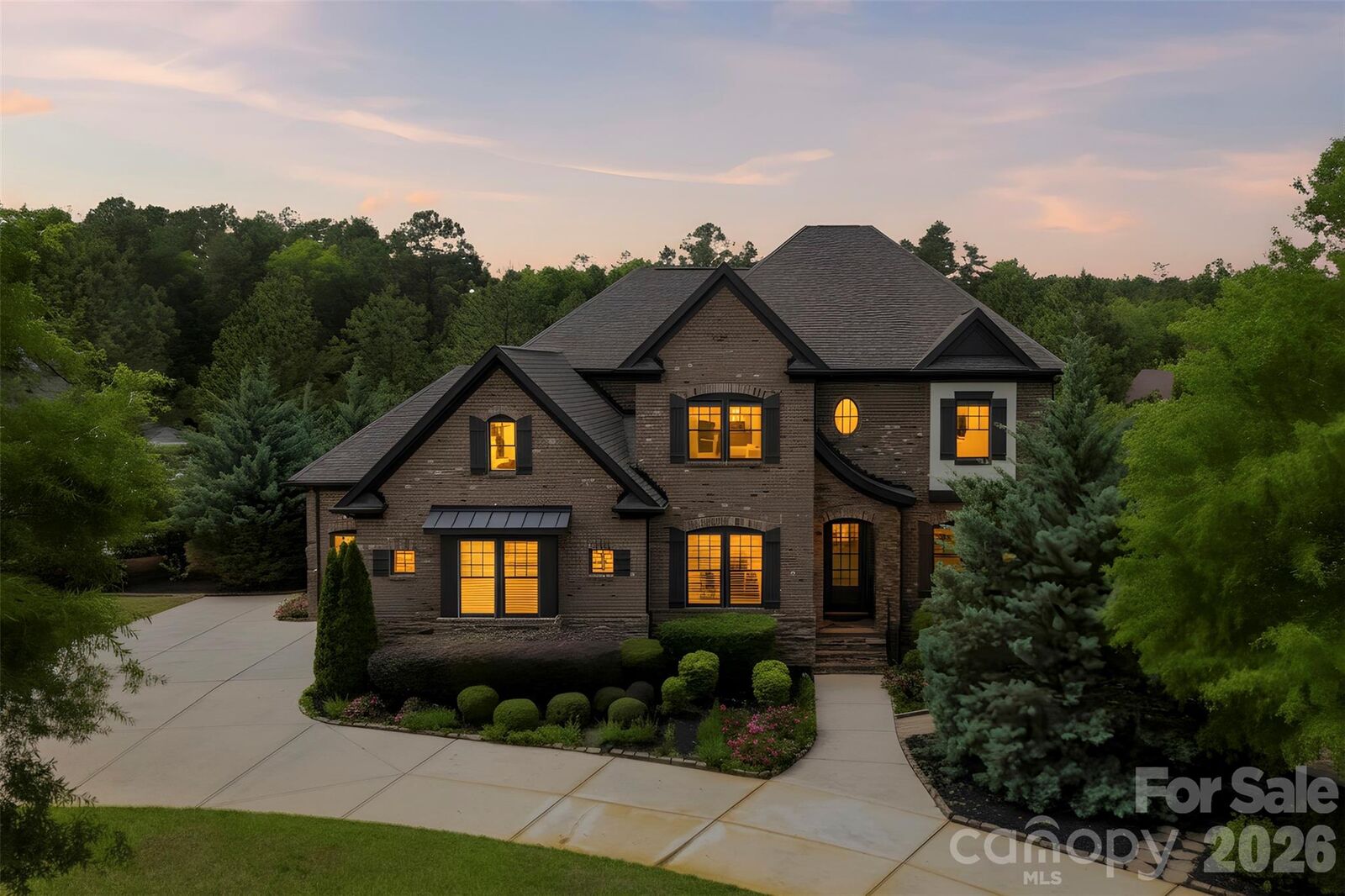 Property Photo: 1009 Princessa Drive NC 28104