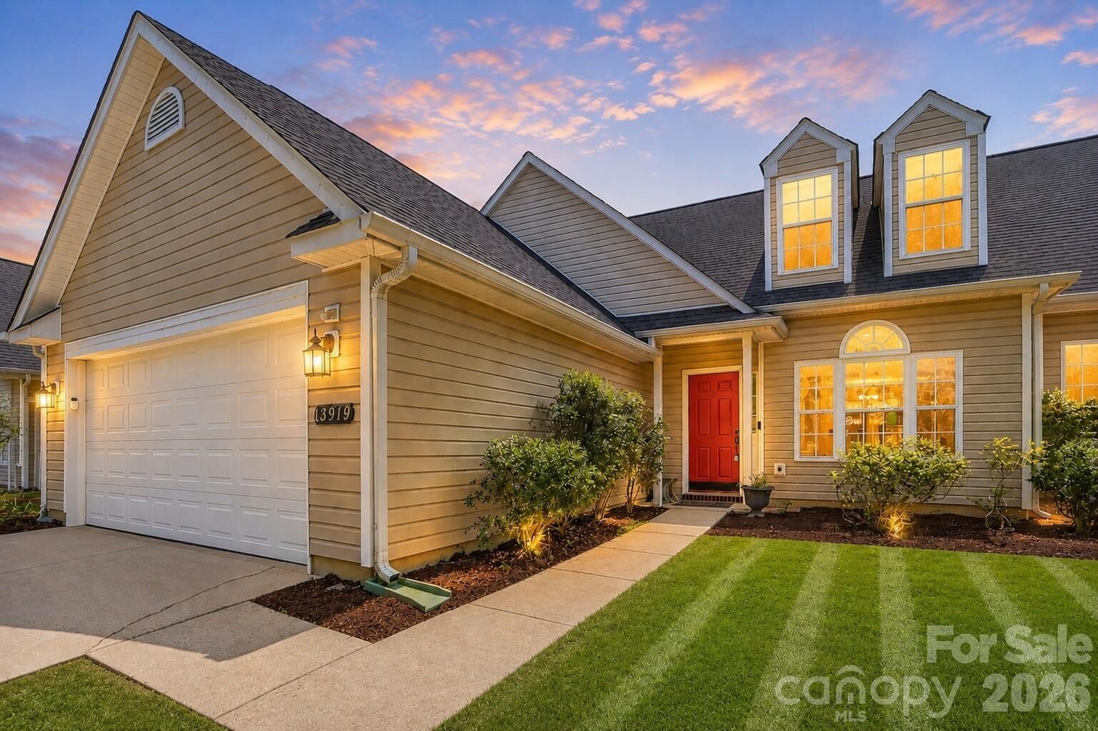 Property Photo:  13919 Ballyshannon Lane  NC 28278 