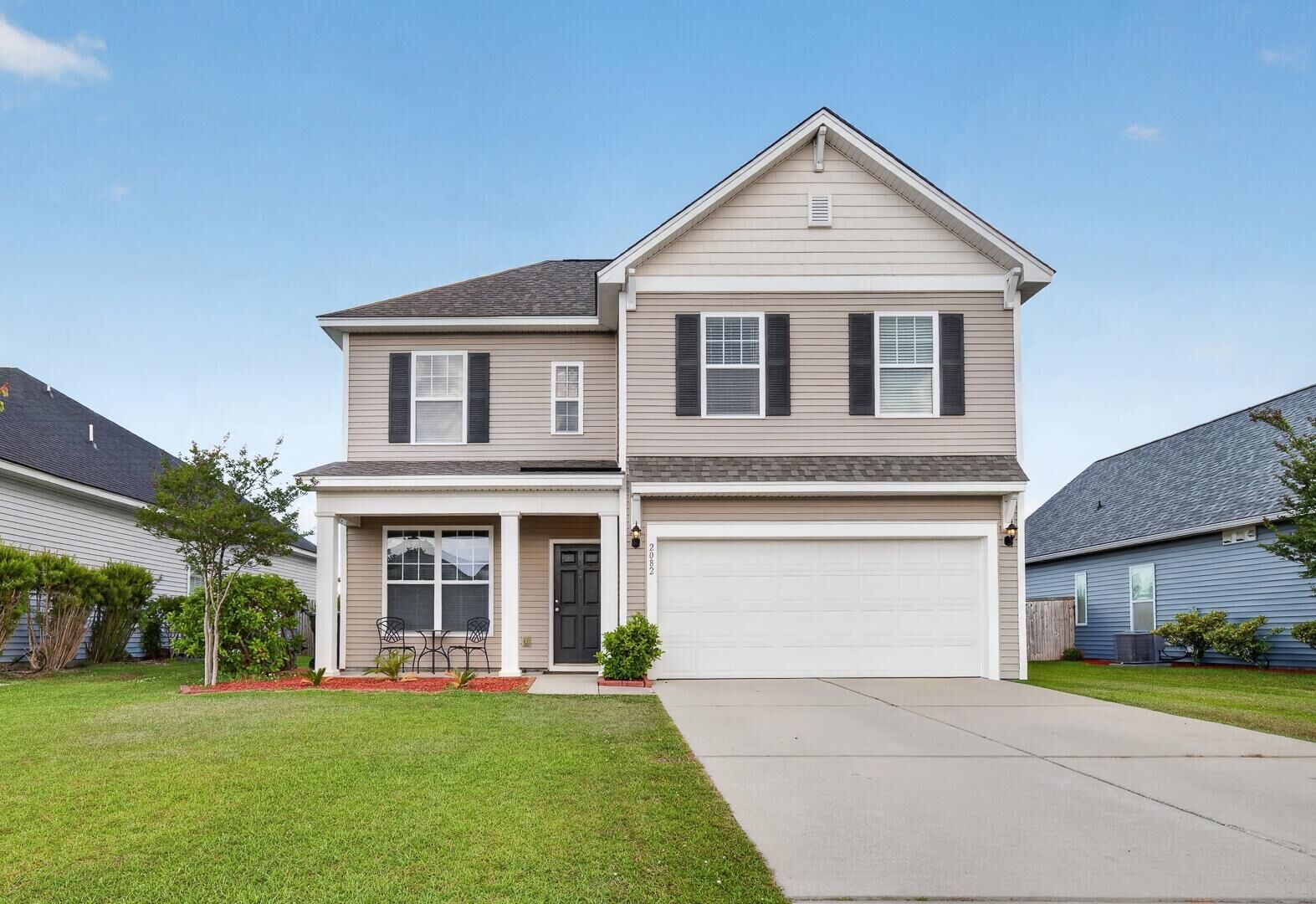 Property Photo:  2082 Clipstone Drive  SC 29456 