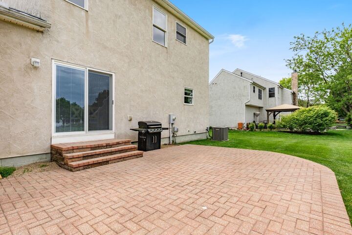 Property Photo:  6176 Pollard Place Drive  OH 43026 
