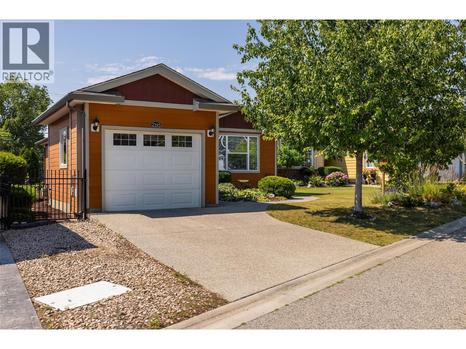 Property Photo: 2195 Mimosa Drive BC V4T 3A5