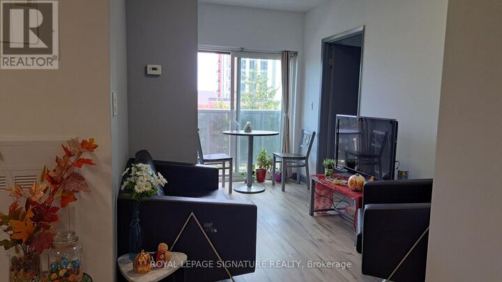 Property Photo:  258B Sunview Street 282  ON N2L 0H7 
