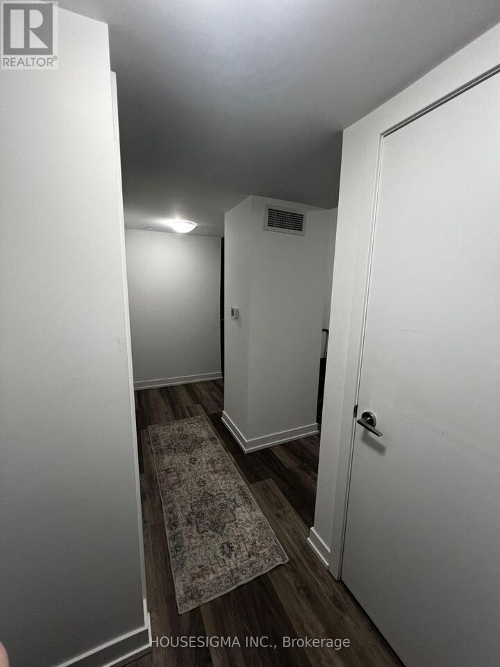 Property Photo:  1480 Bayly Street 1110  ON L1W 0C2 