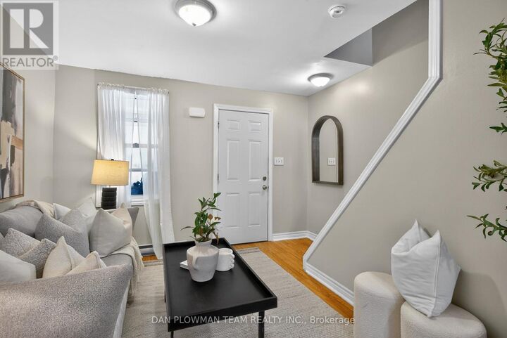 Property Photo:  114 Olive Avenue  ON L1H 2P2 