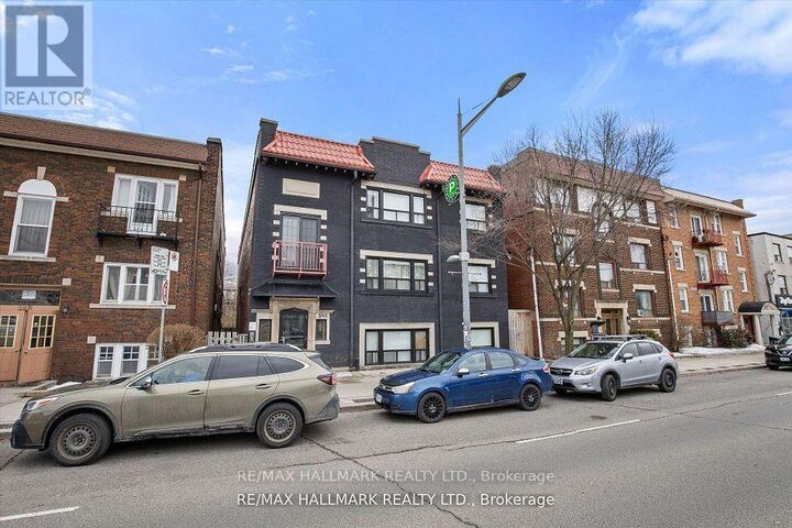 Property Photo:  595 St Clair Avenue West 12  ON M6C 1A3 
