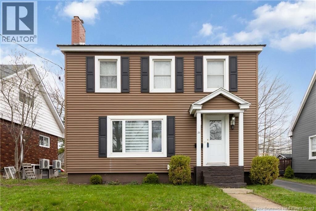 Property Photo:  25 Wellington Avenue  NB E1E 2A7 