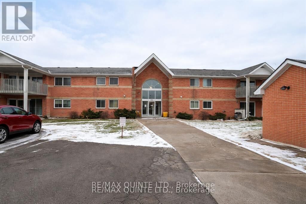 Property Photo:  151 Industrial Boulevard 27  ON K7R 3Y4 