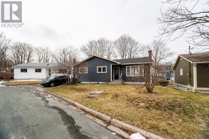 Property Photo:  9 Davidson Place  NL A1E 2A4 