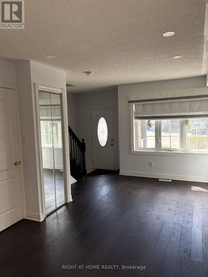 Property Photo:  48 Grand Valley Boulevard  ON L6A 3K2 