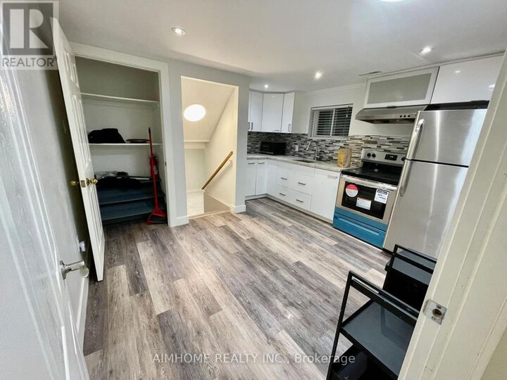 Property Photo:  4090 Woodington Drive Lower  ON L4Z 1K3 