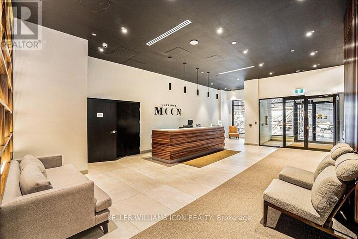 Property Photo:  340 Queen Street 2210  ON K1R 0G1 