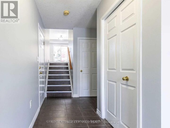 Property Photo:  85 Bankside Drive B13  ON N2N 3M4 