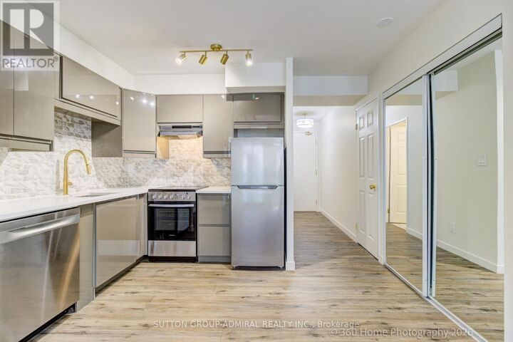 Property Photo:  43 Eglinton Avenue West 501  ON M4S 2B8 