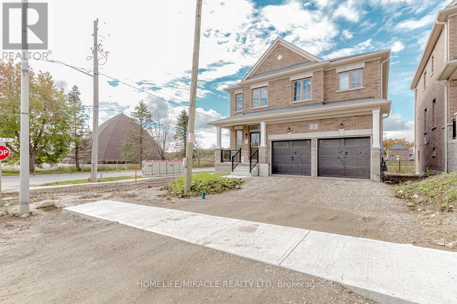 Property Photo:  2 Doc Logheed Avenue  ON N0C 1B0 