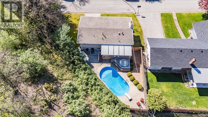 Property Photo:  541 Portia Crescent  BC V1R 1A8 