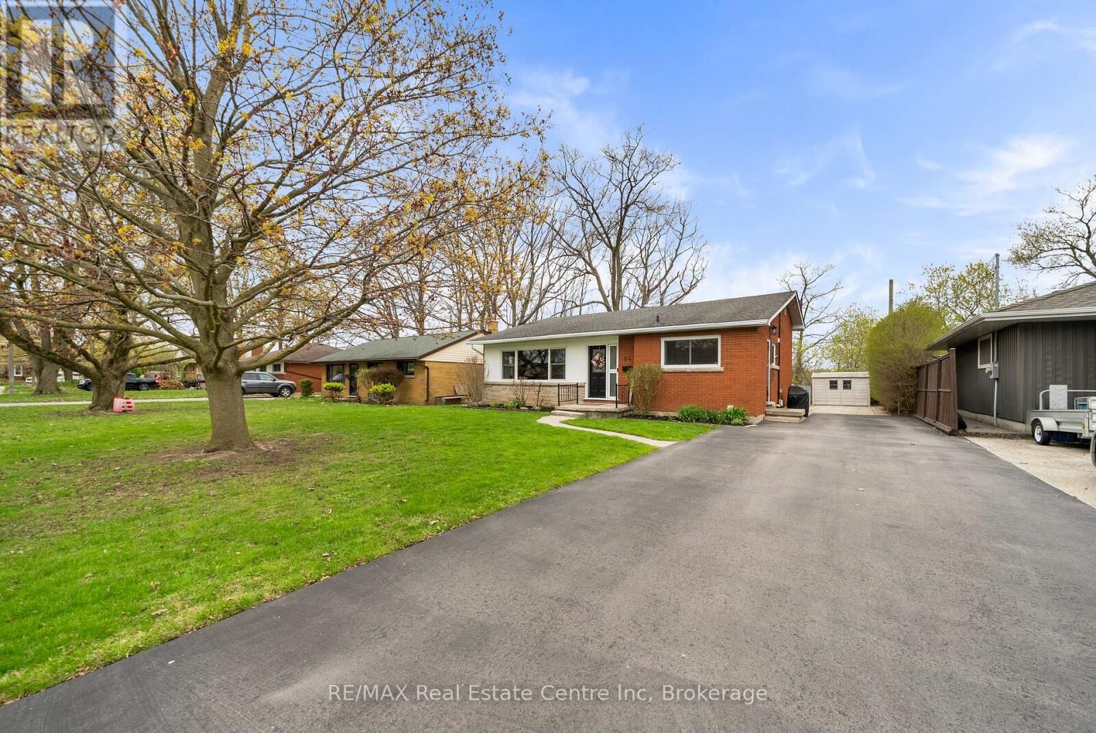 Property Photo:  54 Highman Avenue  ON N1R 3L7 