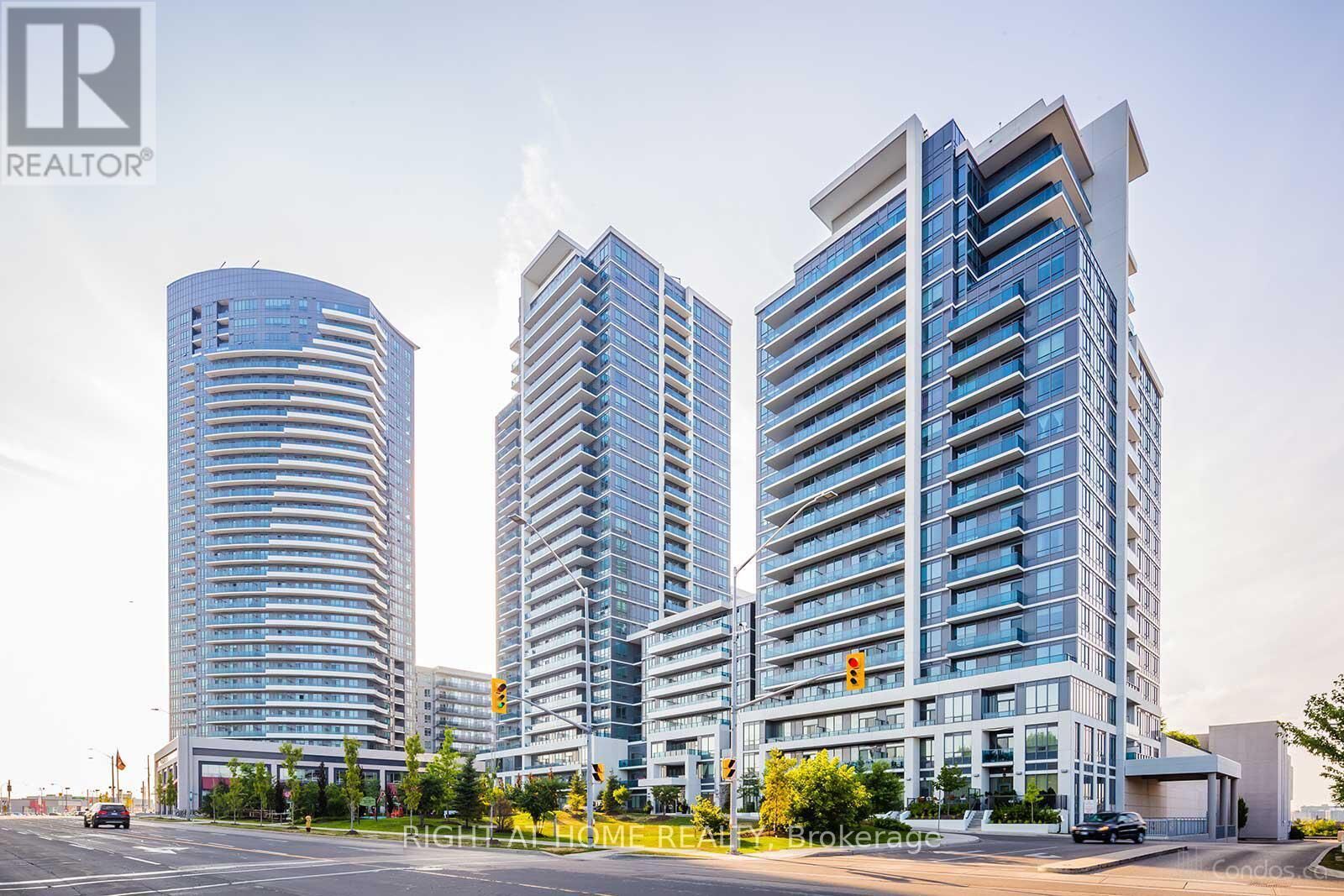 Property Photo:  7167 Yonge Street Ph1-106  ON L3T 0E1 