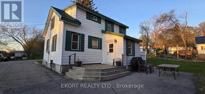 Property Photo:  4 South Street South  ON K0K 2T0 