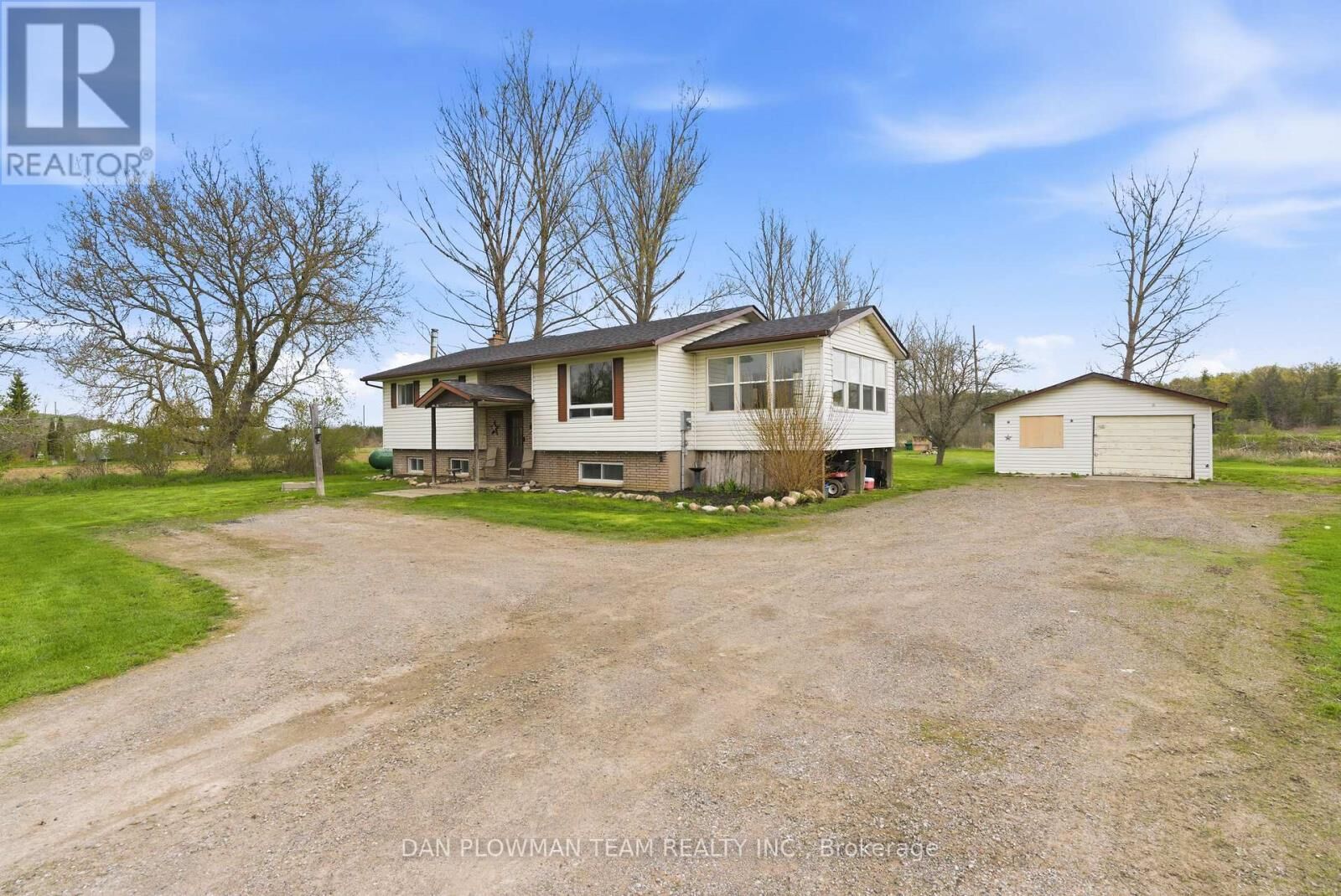 Property Photo:  29 Hywood Road  ON K9J 6X7 