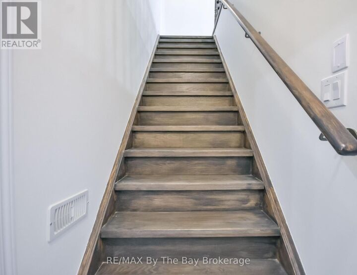 Property Photo:  15 Dunes Drive  ON L9Z 0J1 