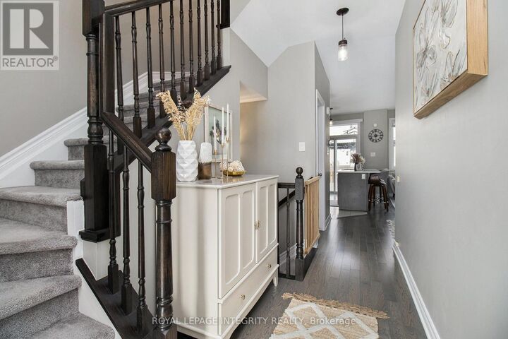 Property Photo:  675 Lauraleaf Crescent  ON K2J 6G7 