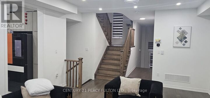 Property Photo:  1877 Narcissus Gardens  ON L1Y 0B6 