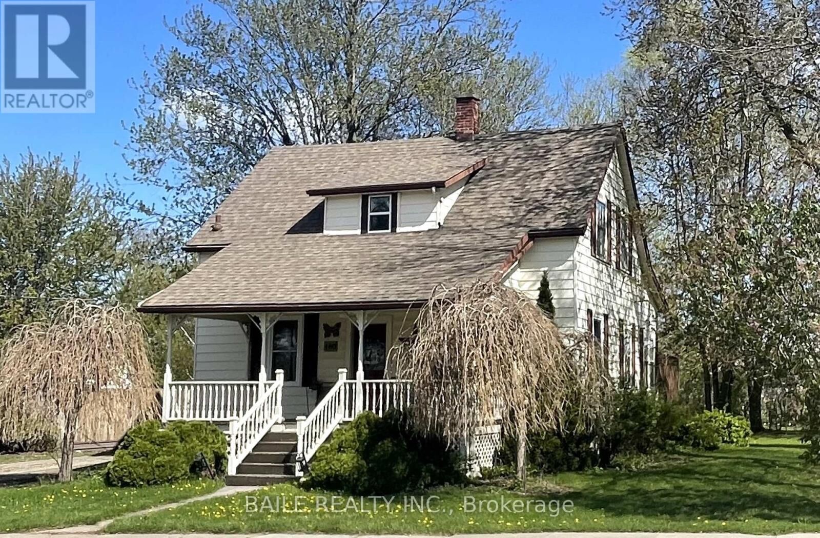 Property Photo:  489 Rachel Street  ON N0M 2S0 