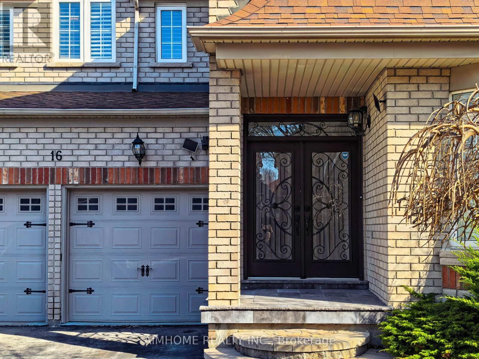 Property Photo:  16 Chasser Drive  ON L6E 1K4 