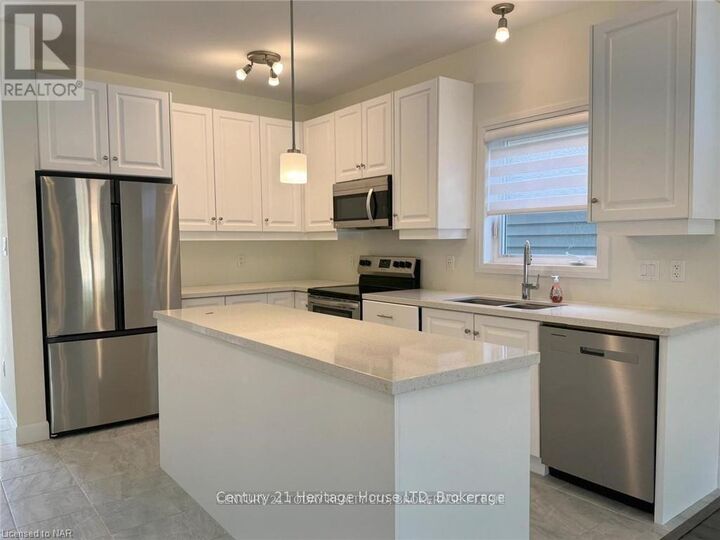 Property Photo:  11 Beach Walk Crescent  ON L0S 1N0 