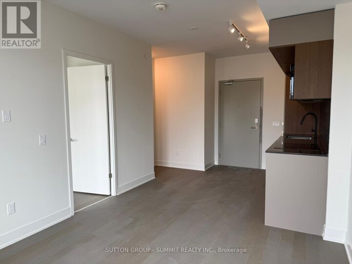 Property Photo: 322 Dupont Street 713 ON M5R 1V9