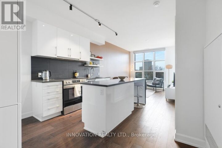 Property Photo:  10 Rosemount Avenue 410  ON K1Y 1P4 