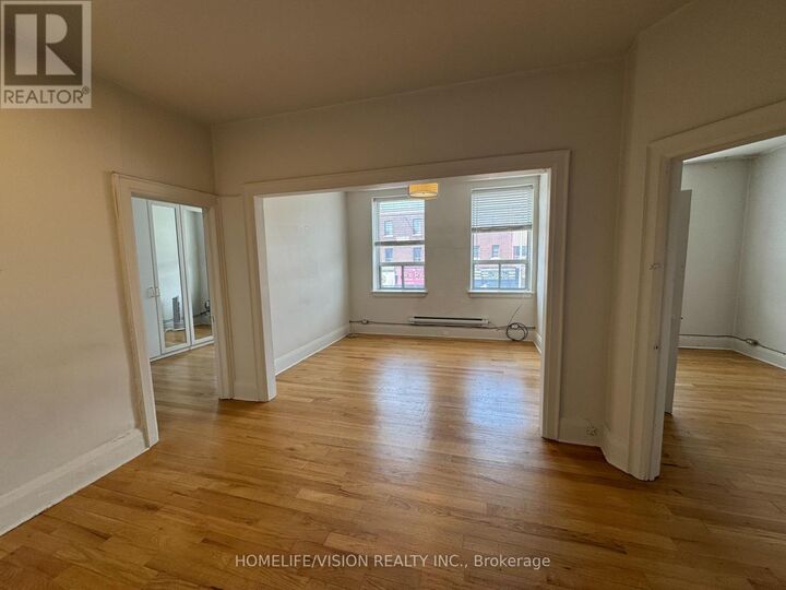 Property Photo:  555 Danforth Avenue Apt #1  ON M4K 1P7 