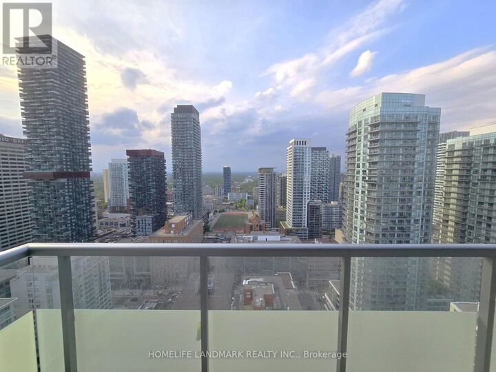 Property Photo:  50 Dunfield Avenue 3318  ON M4S 0E4 