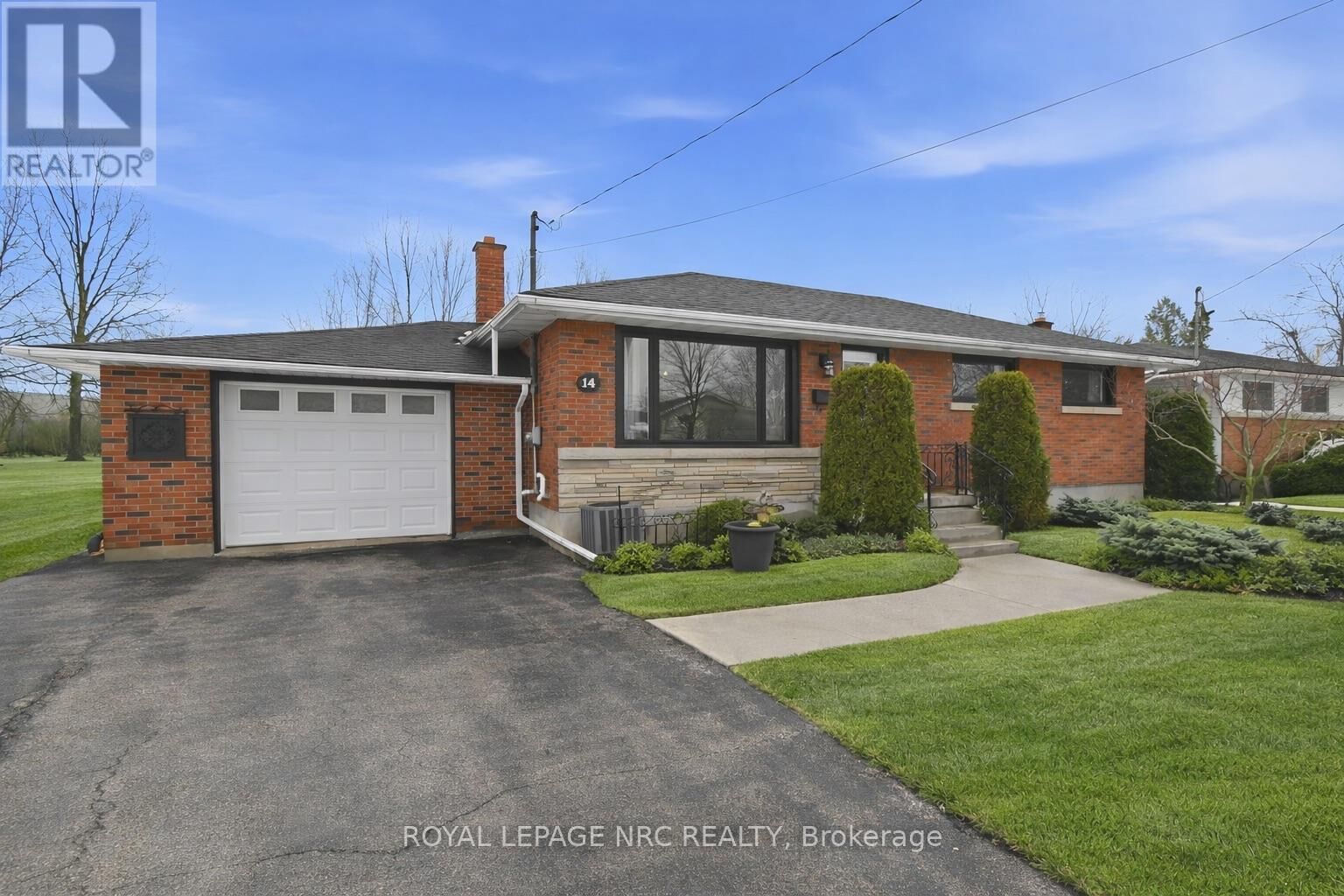 Property Photo:  14 Terrace Avenue  ON L3C 2C4 