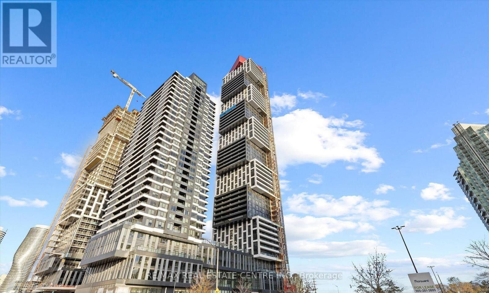 Property Photo:  4015 The Exchange 5008  ON L5B 1M7 