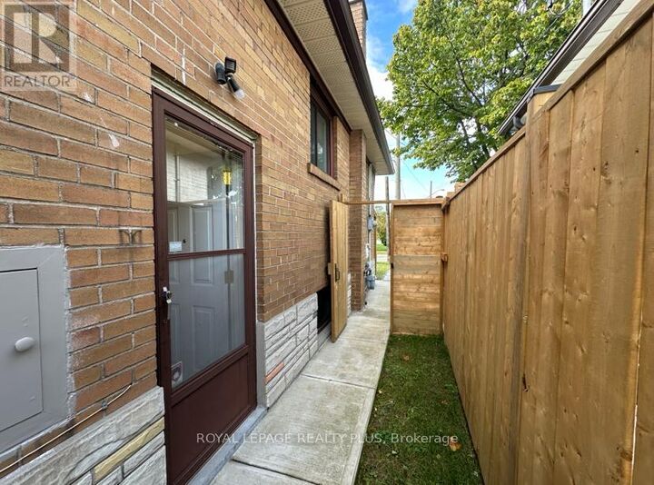 Property Photo:  64 Stevenharris Drive  ON M9C 1V1 