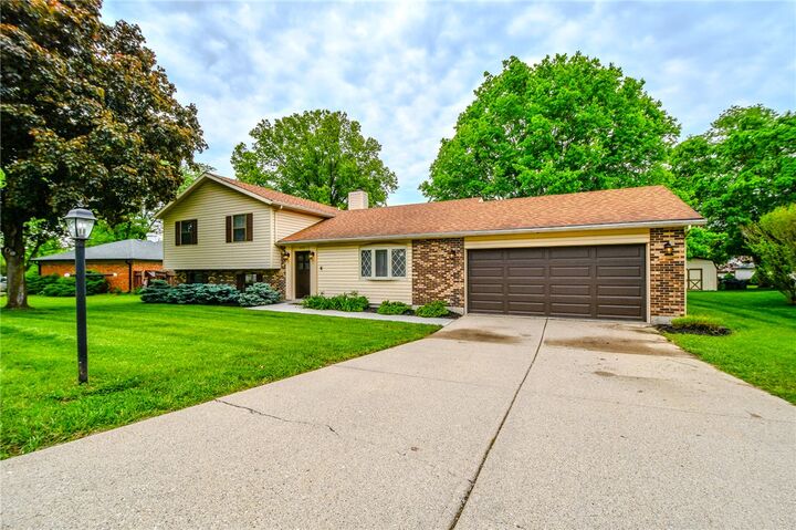 Property Photo:  600 Royal Springs Drive  OH 45066 