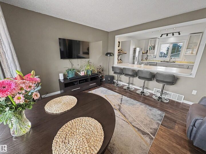 Property Photo:  4506 47 Avenue  AB T9N 1H2 