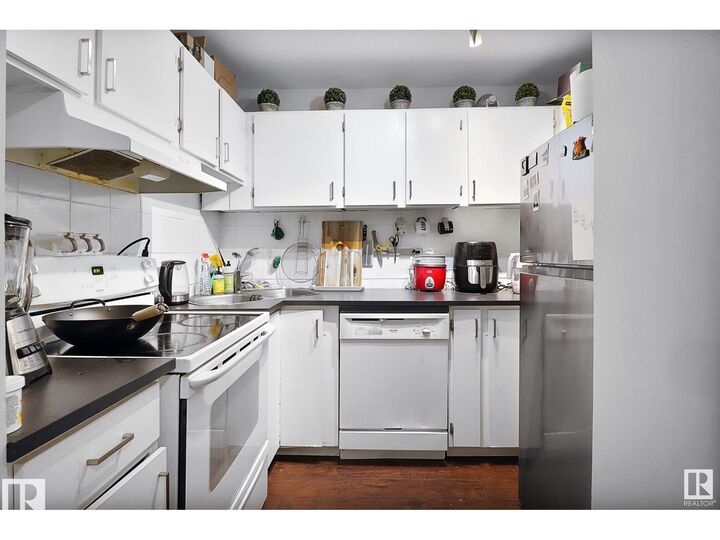 Property Photo:  10138 116 Street NW 207  AB T5K 1V8 