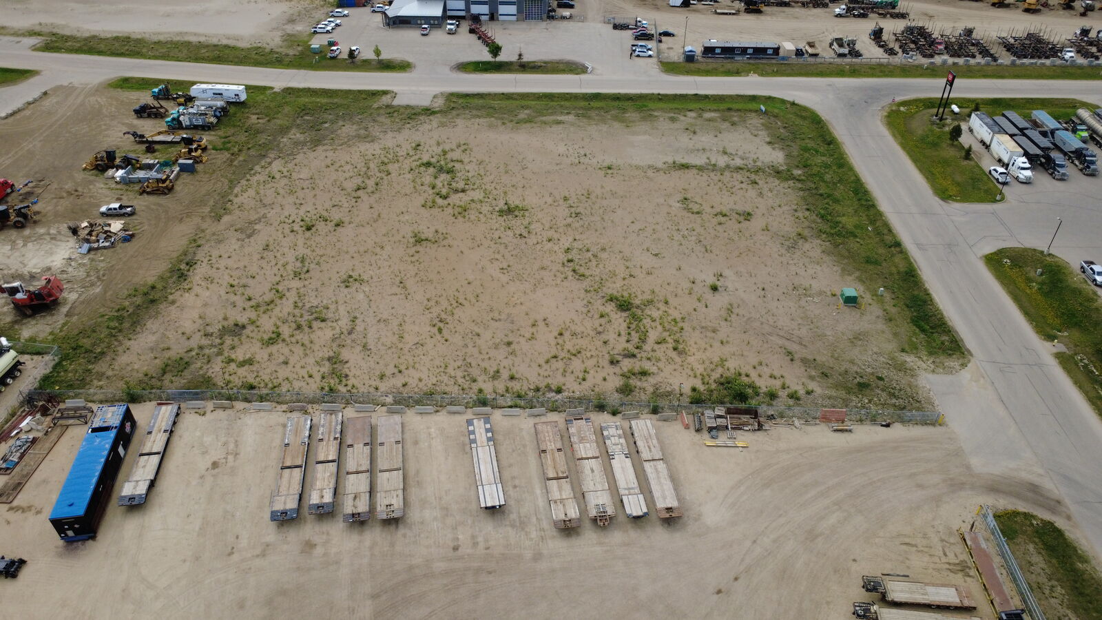 Property Photo:  30 St  AB T7S 1P5 